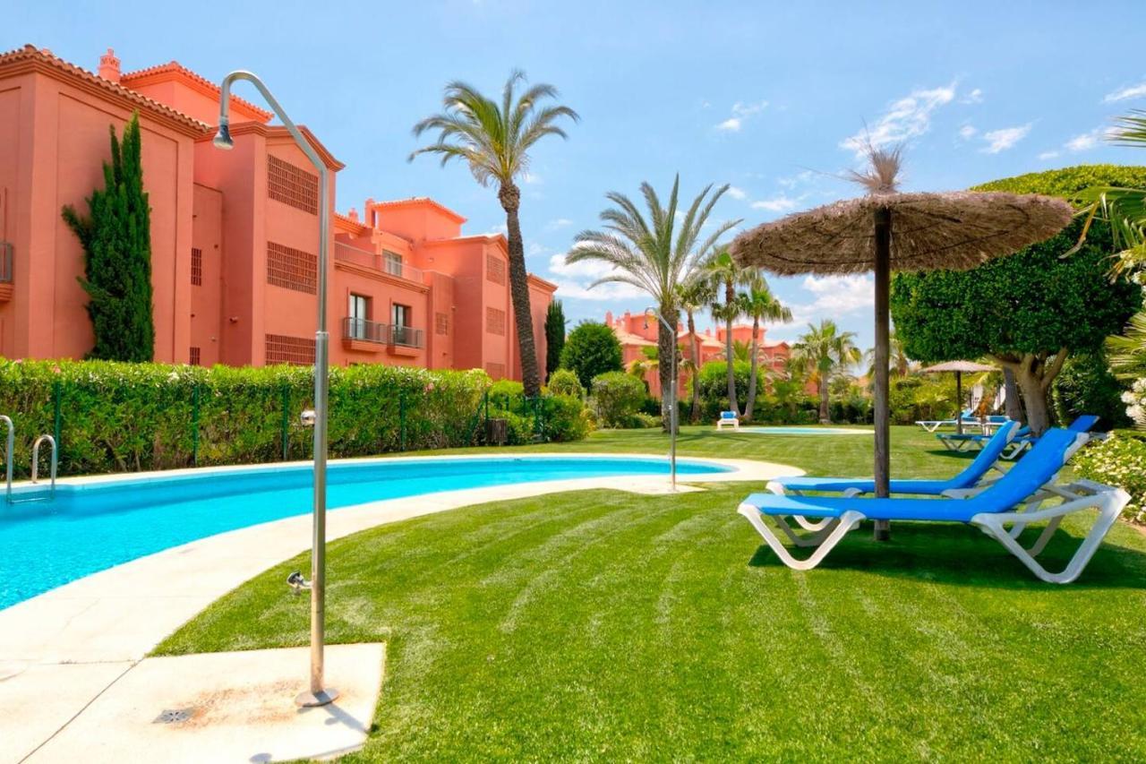 Royal W/shared Pool, Terrace &a/c Apartamento *