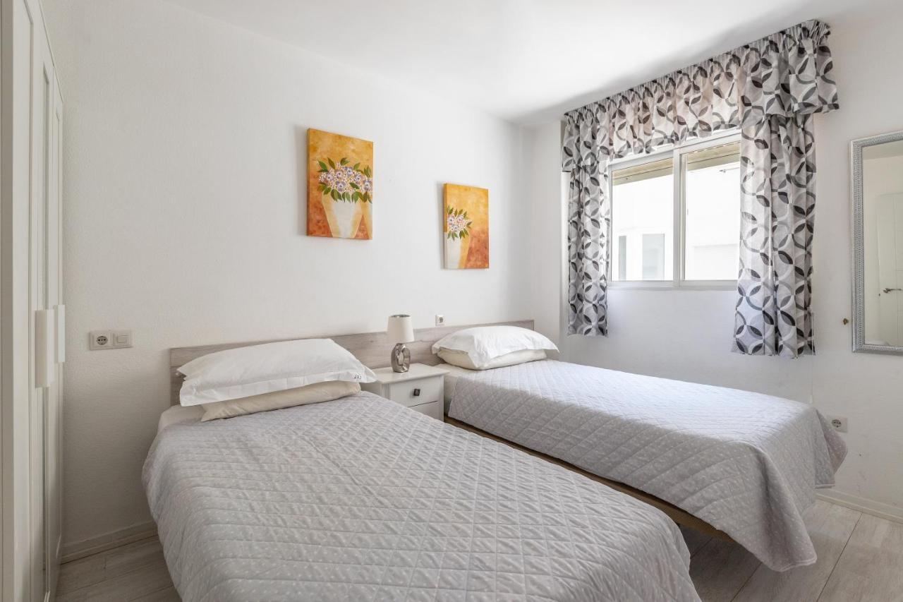 Two Bedroom Beside Marina * Málaga