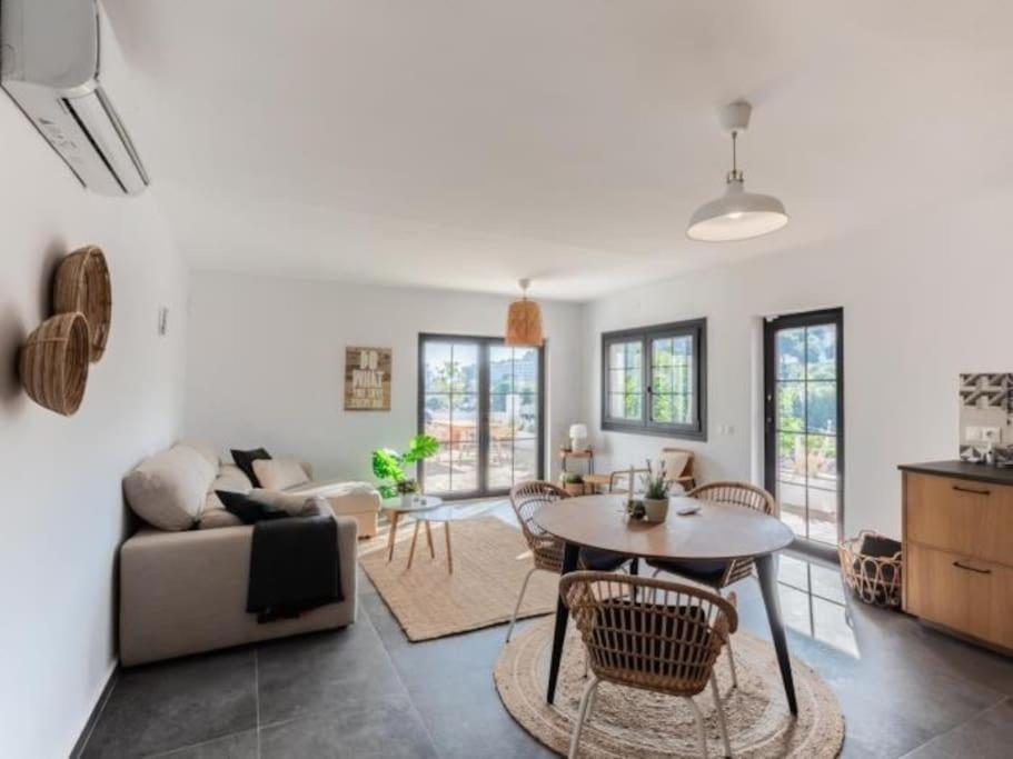 Villa Pedregalejo Sea&city With Private Heated Pool *