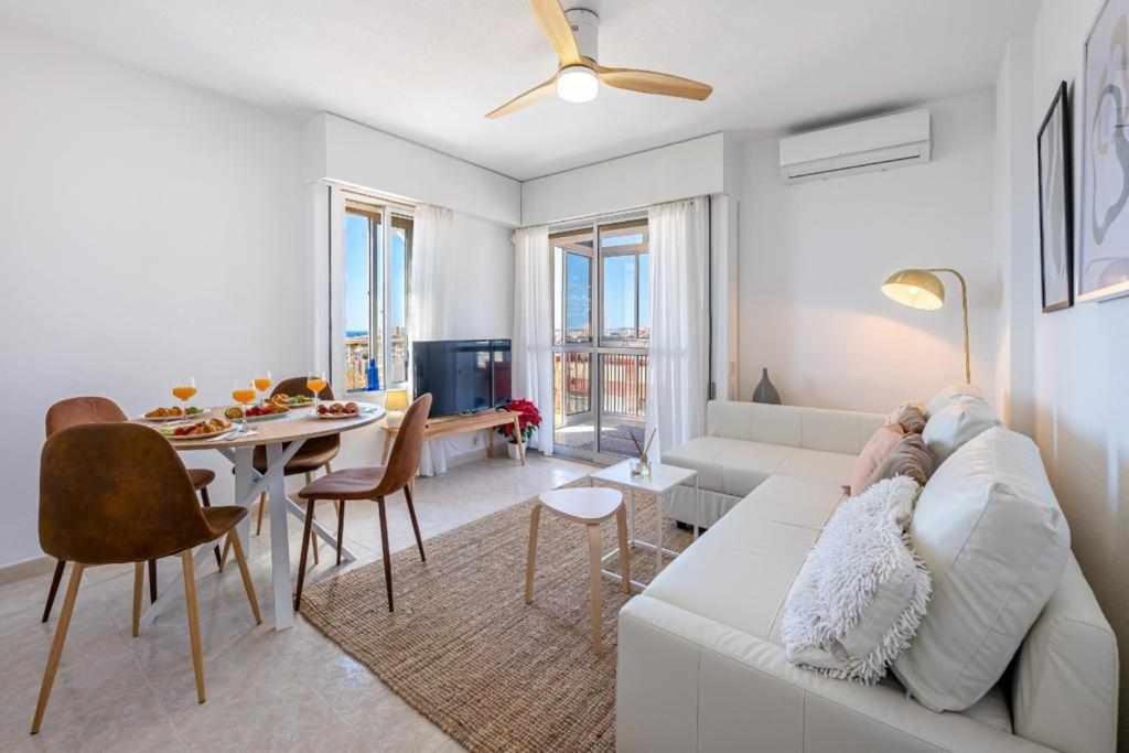 Benalmadena With Wonderful Views Apartment