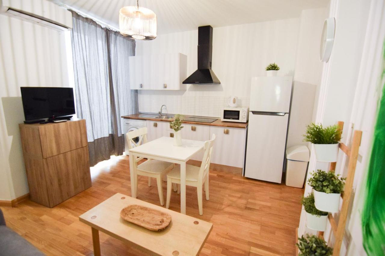 Letmalaga Carreteria Apartment *