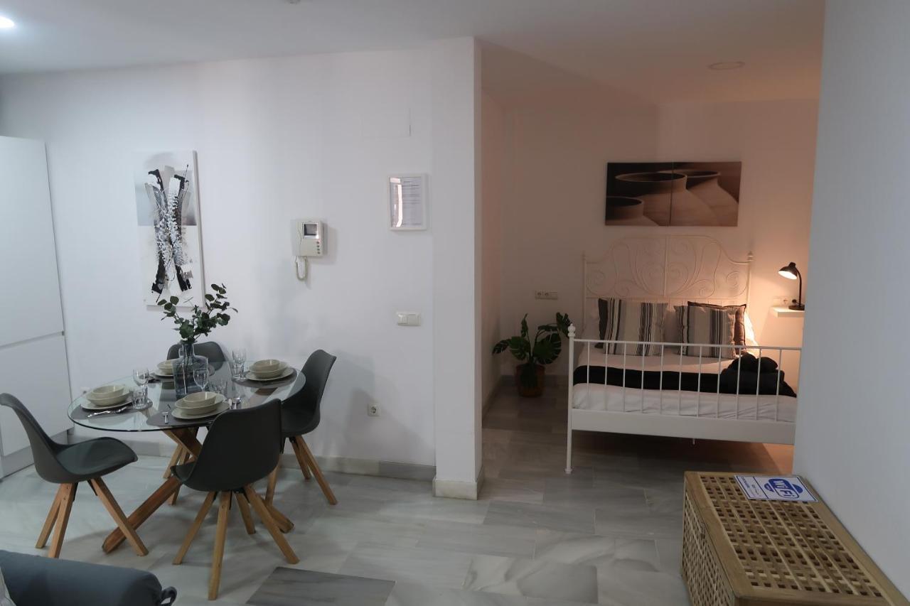 J & E Center Appartement Málaga