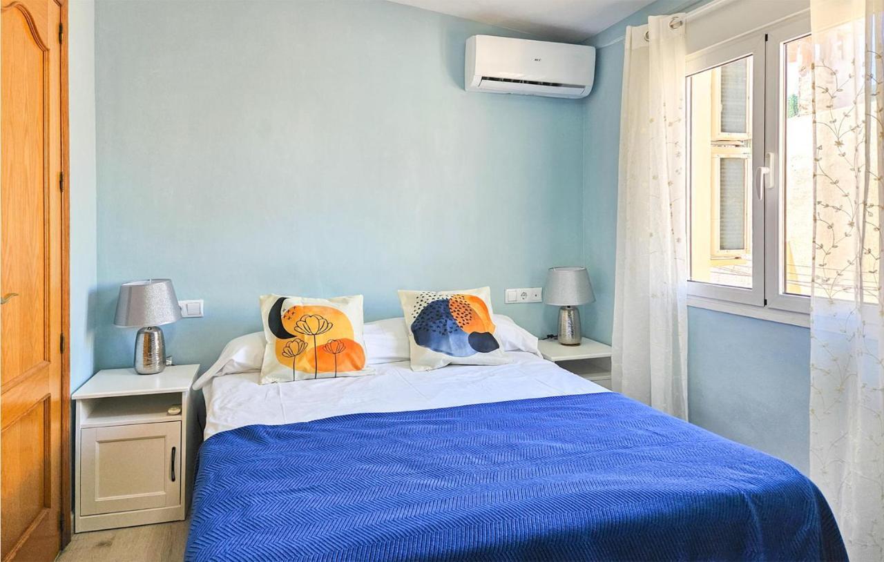 2 Bedroom Stunning In *