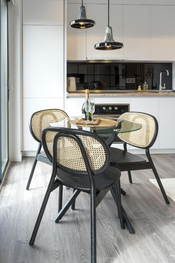 Apartamento Don Rodrigo Of By Sharingco *