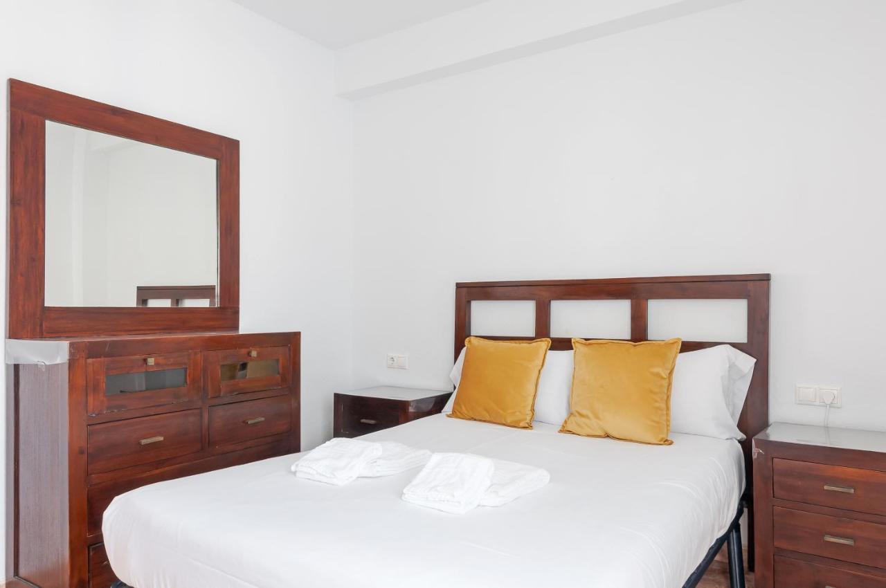 U-nique Ayala Apartamento