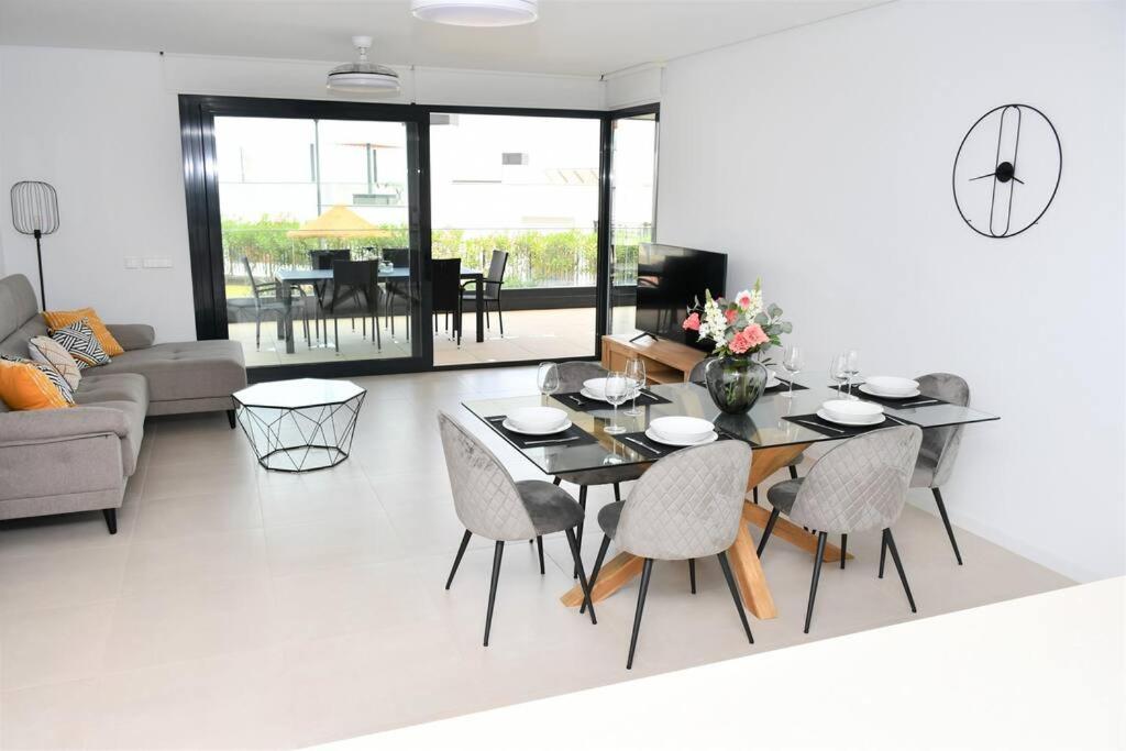 Appartamento Casa Kerr - Luxury Apt - Sleeps 9 - Los Boliches *