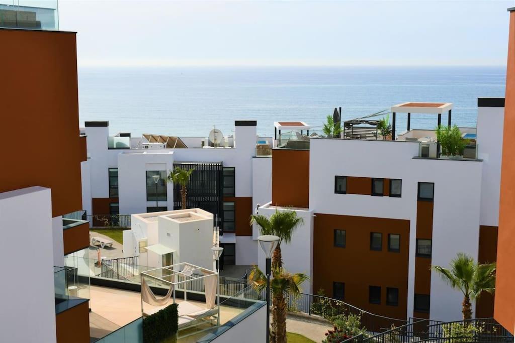 Casa Kerr - Luxury Apt - Sleeps 9 - Los Boliches Appartamento