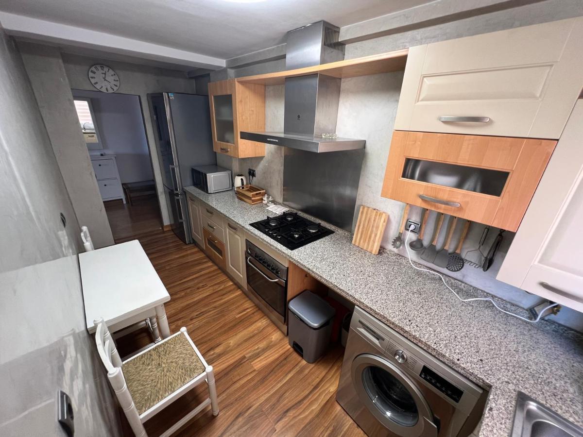 Apartment 3 Bedrooms With The Sea View