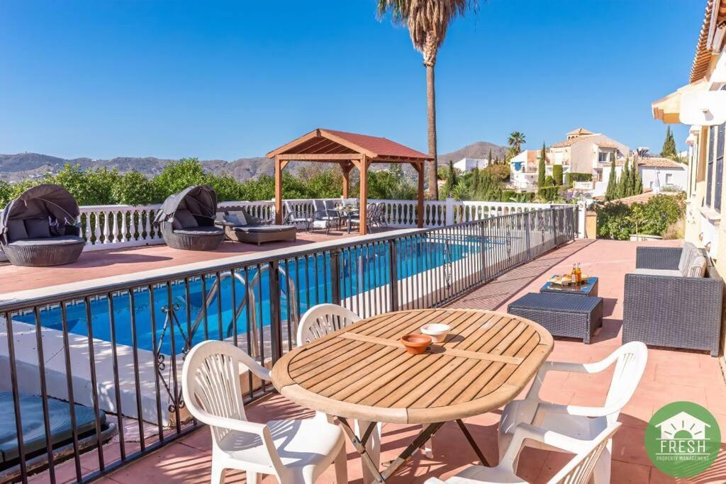 Villa Private Family With Pool And Kids *