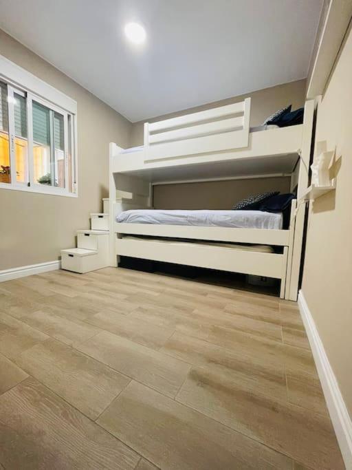 Lägenhet Apartamento Torre Atalaya-teatinos Capital *