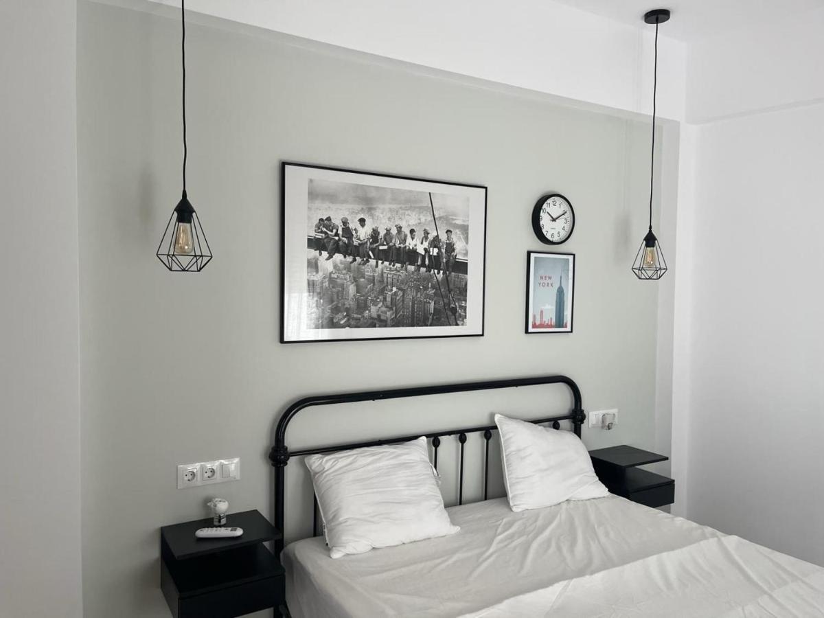 Cd-p Loft, New Charming Loft With Private Patio, Center, Quite Neighborhood