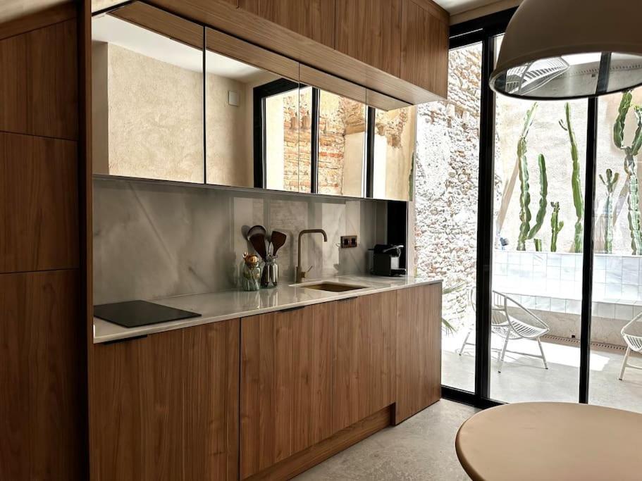 House Close To The Centre - Style And Relax