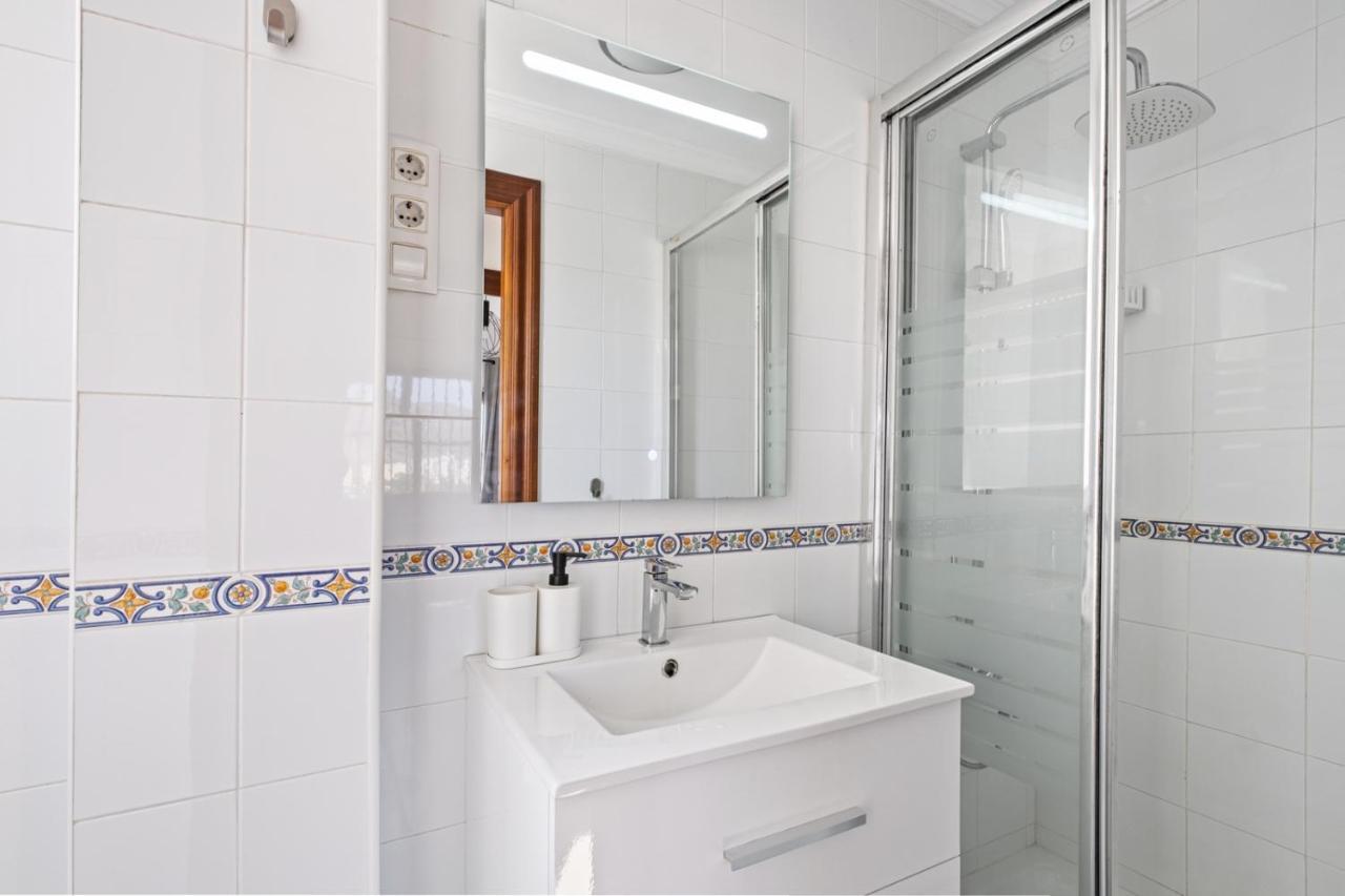 3 Bedroom Near Centre Appartement *