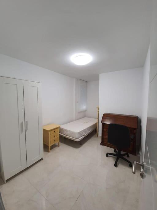 Preciosoy Gran Terraza Con Vistas Wifi Y Climatizacion Apartamento Málaga