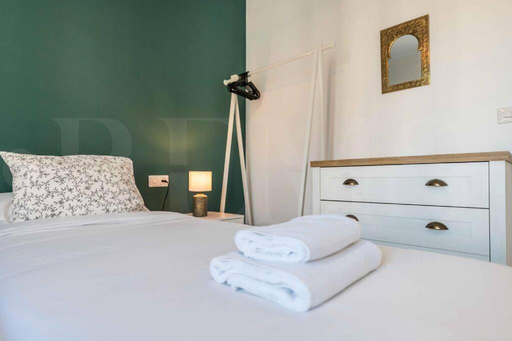 Spacious & Authentic By Rems Lejlighed *
