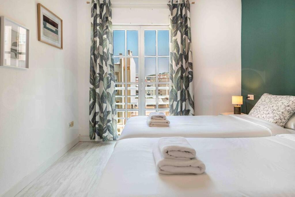Spacious & Authentic By Rems Lejlighed *