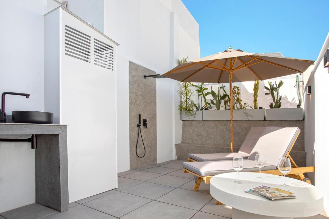 Magnificent Renovated 2bd 2bth Duplex With Terrace - Centre Apartamento *