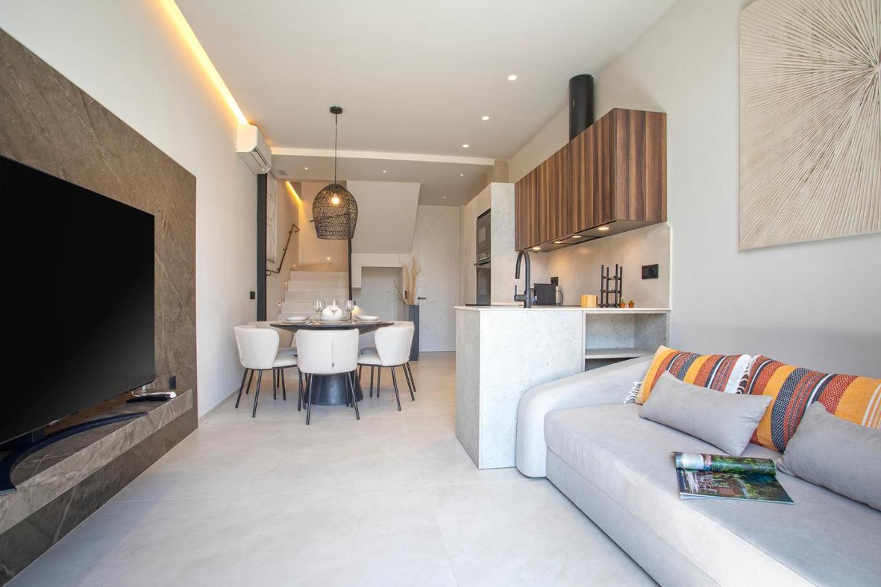 Magnificent Renovated 2bd 2bth Duplex With Terrace - Centre * Málaga