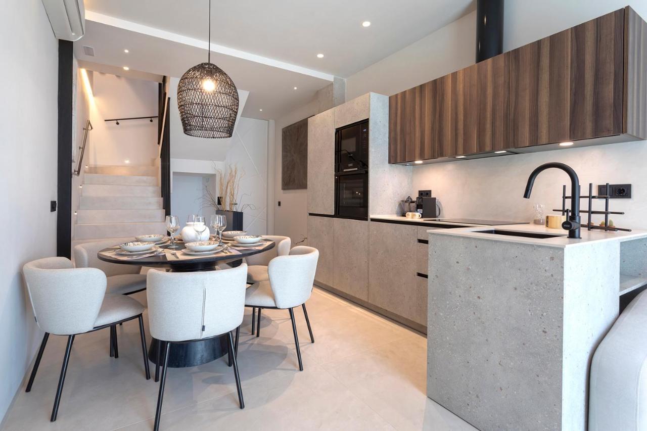 Magnificent Renovated 2bd 2bth Duplex With Terrace - Centre * Málaga