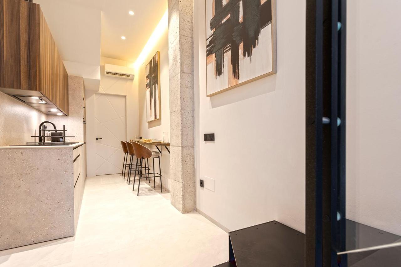 Apartamento Magnificent Renovated 2bd 2bth Duplex With Backyard - Centre *