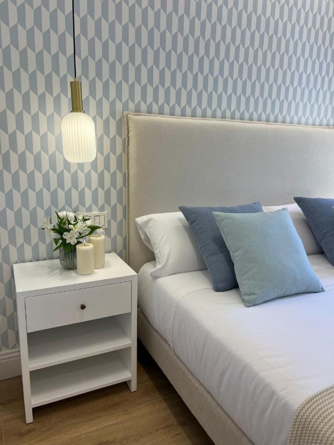 Apartment Donoso Cortes & Free Parking By Ele Málaga