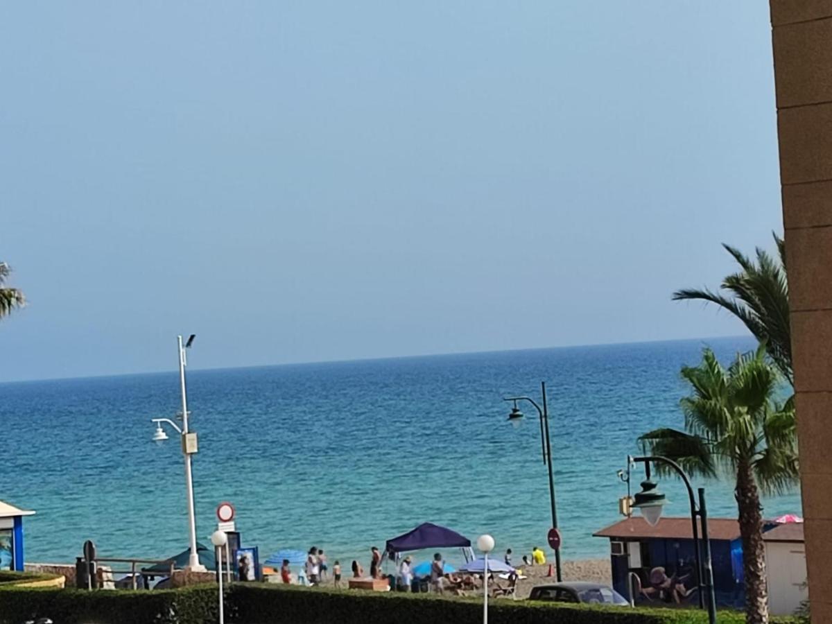 Apartamento Casa Playa Guadalmar, Beautiful In Front Of The Sea, Wifi, Ac, Smart Tv, Private Parking Málaga