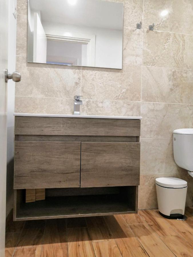 & Renovated 3-bedroom Flat *