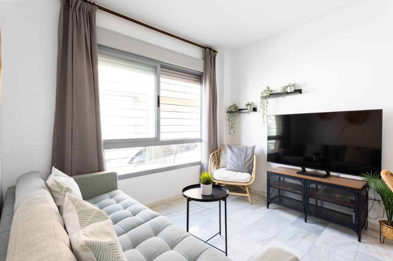 Holidays2malaga Olletas 2 Bedrooms & 2 Bathrooms With Patio Málaga