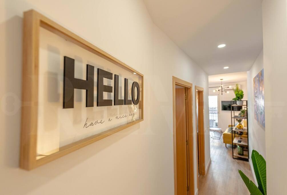 Penthouse With Private Jacuzzi & Rooftop - Center By Rems