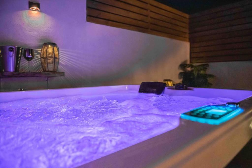 Apartamento Penthouse With Private Jacuzzi & Rooftop - Center By Rems Málaga