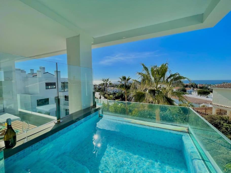 Santa Barbara Heights - Heated Pool, Gym, Bbq. Apartamento Málaga