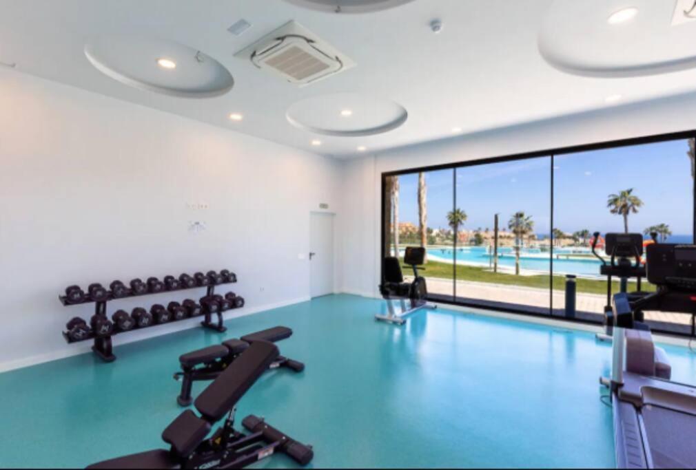 Apartamento Santa Barbara Heights - Heated Pool, Gym, Bbq. *