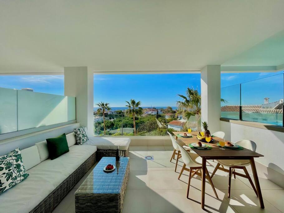 Santa Barbara Heights - Heated Pool, Gym, Bbq. Apartamento *