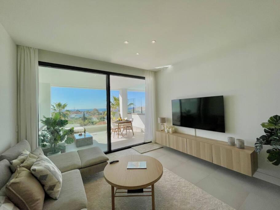 Santa Barbara Heights - Heated Pool, Gym, Bbq. Málaga