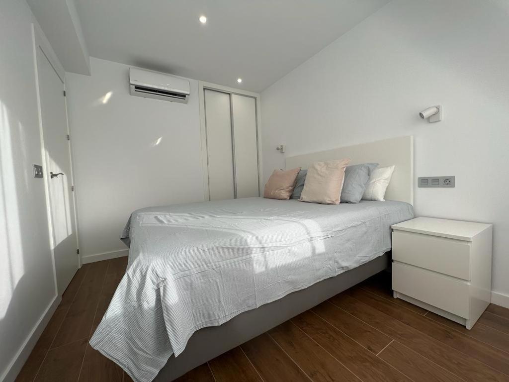 Malagueta 1 Linea De Playa Apartamento
