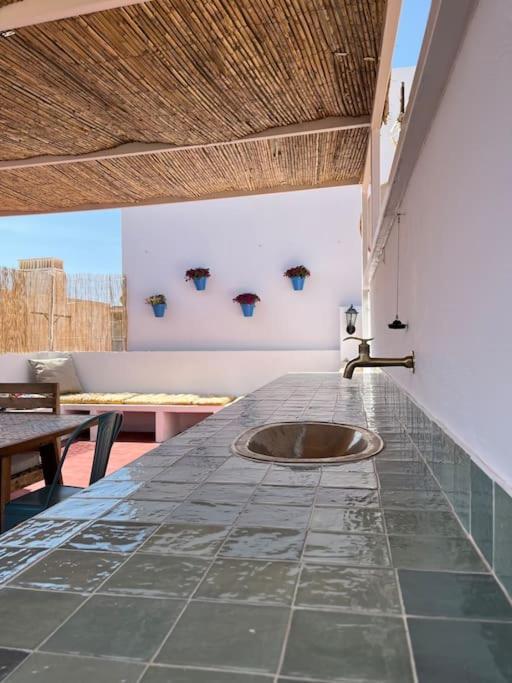 Andalusian House - At 85 Meters - Terrace Feriehus *