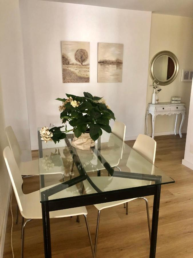 Con Smart Tv En Piso Compartido Con Bano Privado O Compartido Sol Homestay