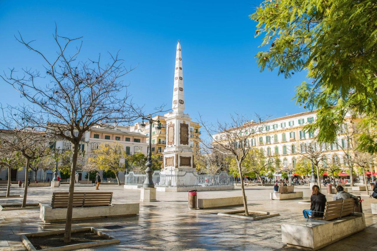 Two Bedroom In Center With Views Malaga