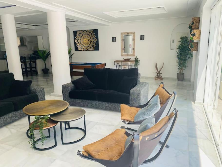 Sunny Mijas With Large Pool Free Parking Casa de férias *