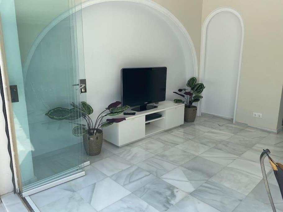 Sunny Mijas With Large Pool Free Parking *