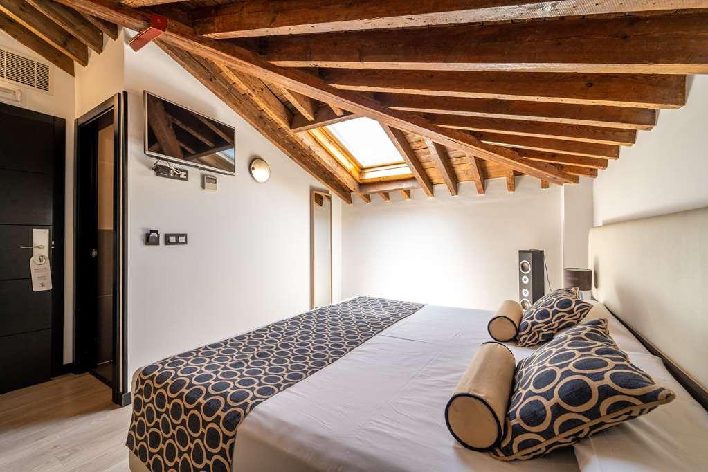 Soho Boutique Hotell 3*