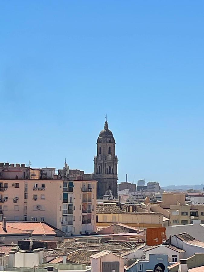 Two Bedroom In Center With Views Apartment