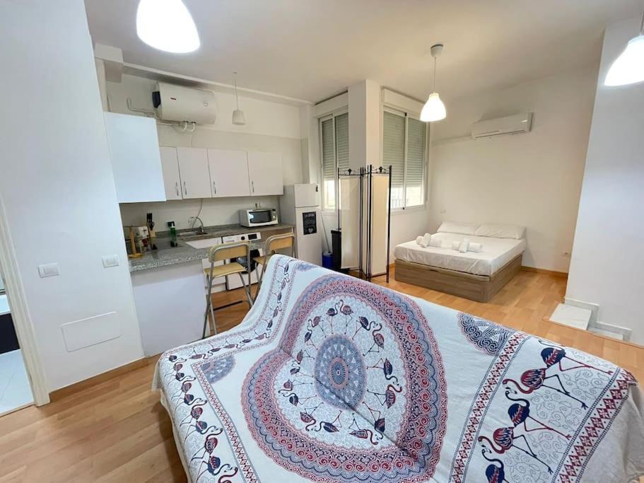 Flat In Atarazanas - Souv Leilighet Málaga