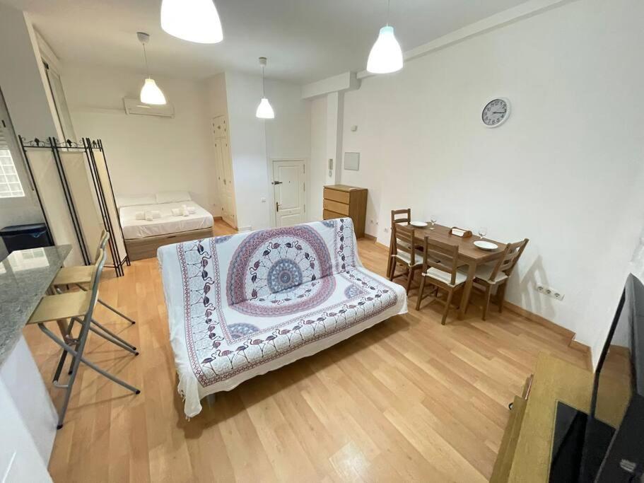 Flat In Atarazanas - Souv