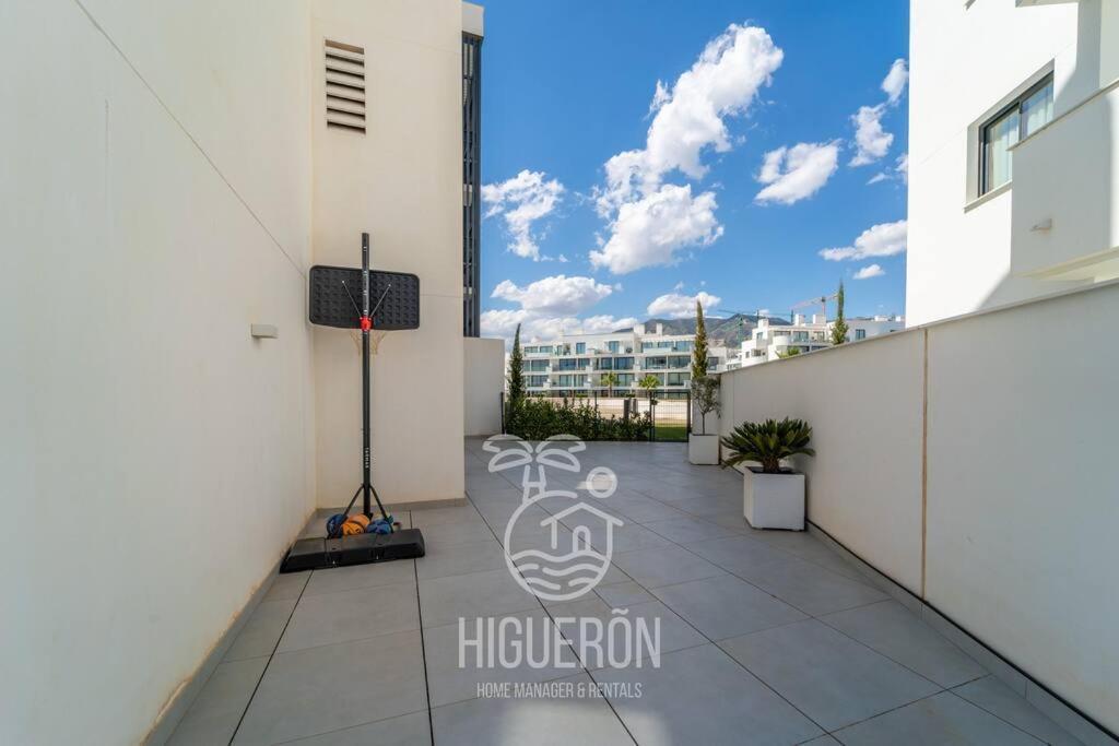 Higueronrentals Garden Jacuzzi