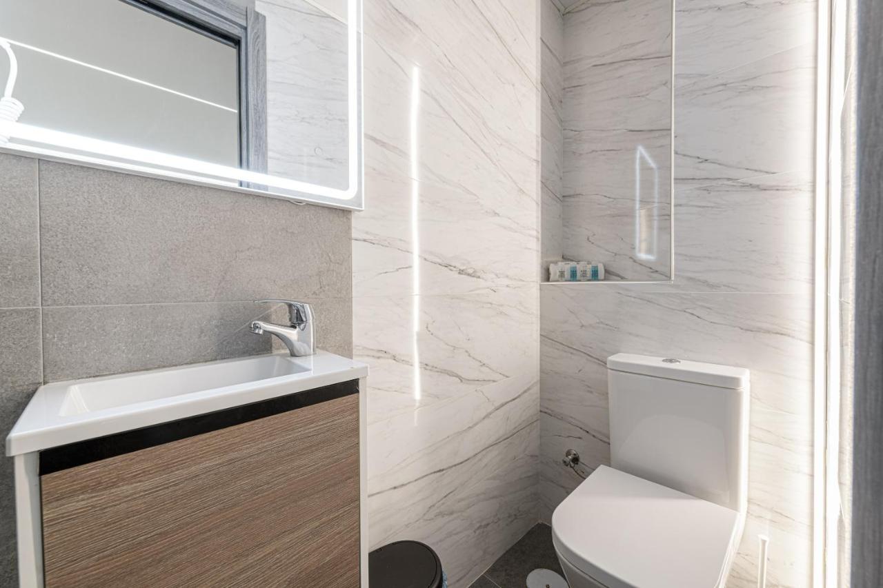 Fabuloso Calle Alamos Suites Estudio Apartment