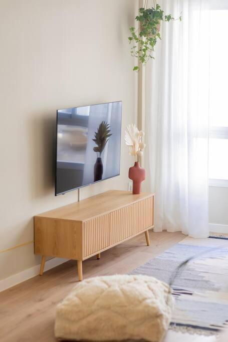 Downtown Flat With 46 Sqm Private Rooftop Terrace Málaga
