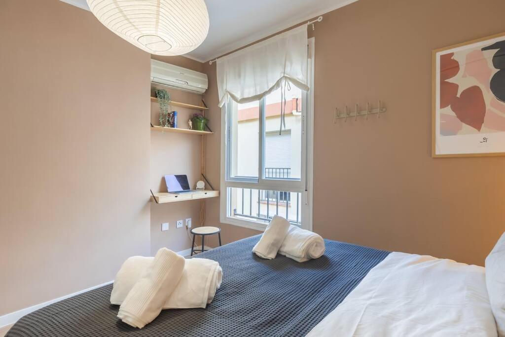 Downtown Flat With 46 Sqm Private Rooftop Terrace