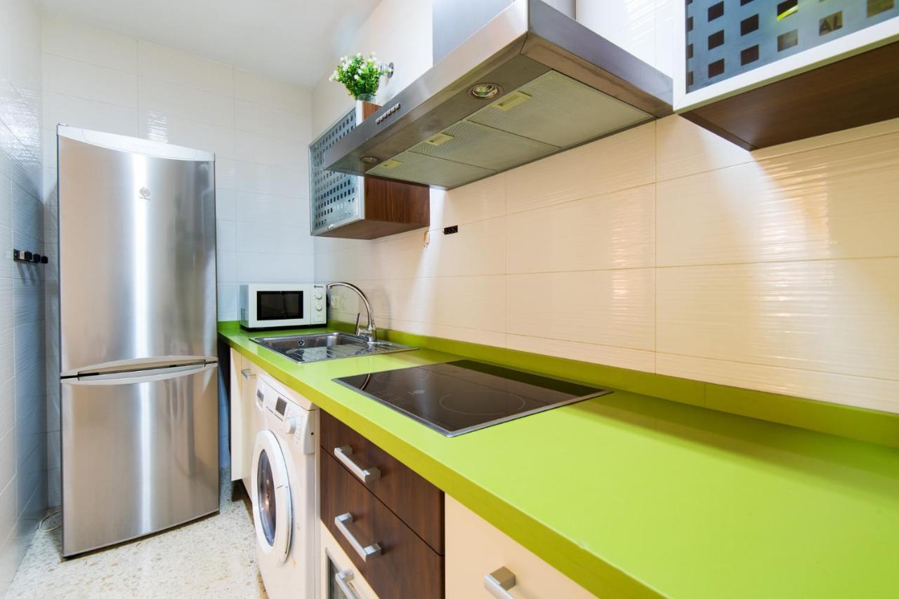Victoria Square- Center Apartment *
