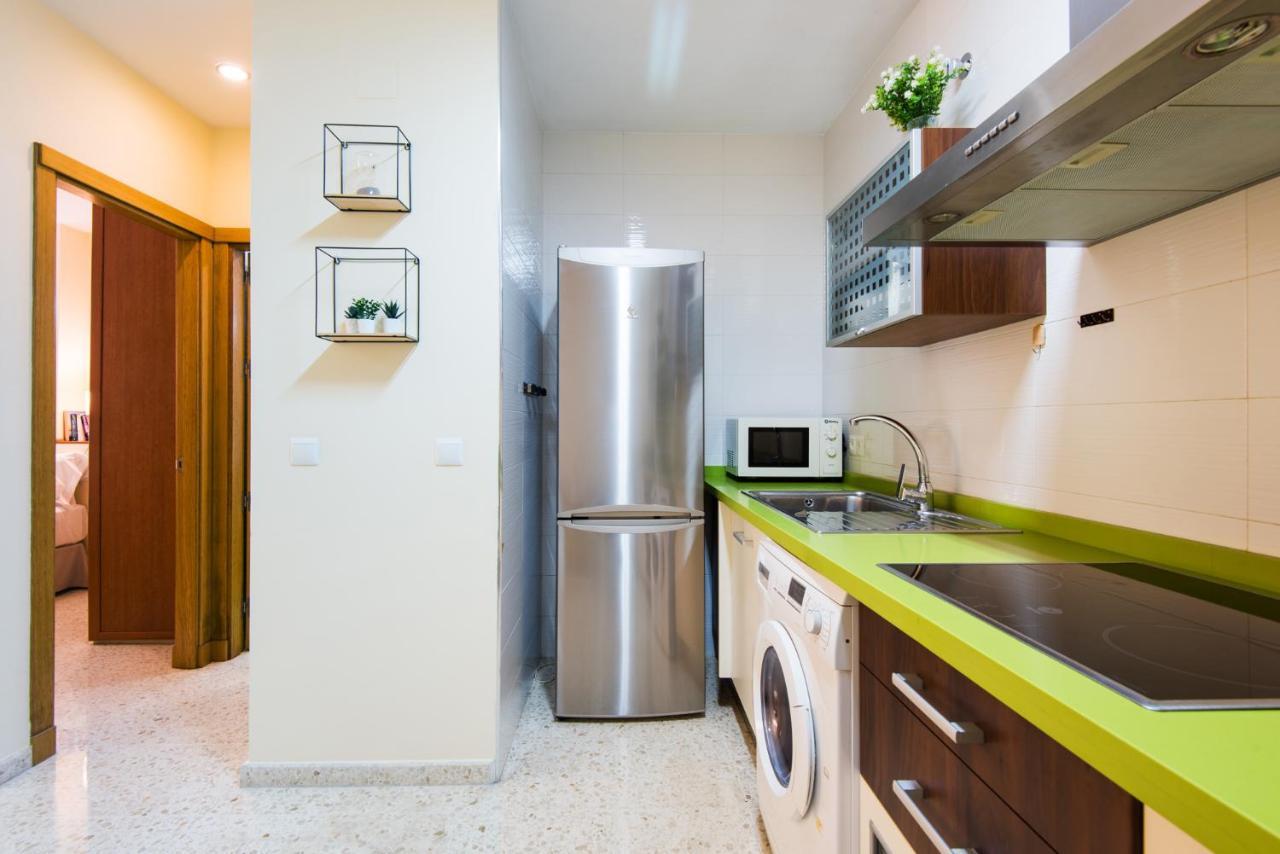Victoria Square- Center Apartment *